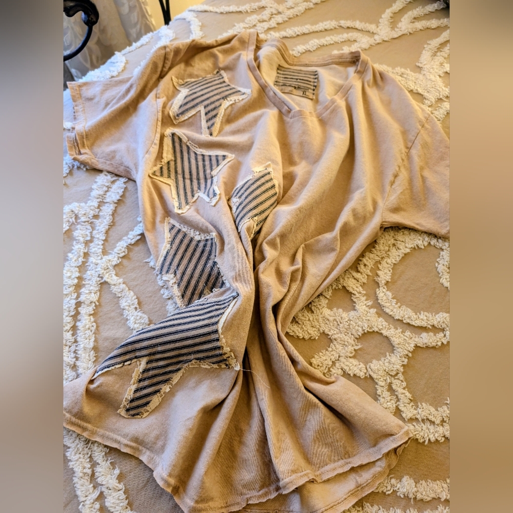 Star tee shirt, upcycled tea-dyed shirt w stars/lace, Hippie Boho Gypsy vibe - Picture 2 of 8